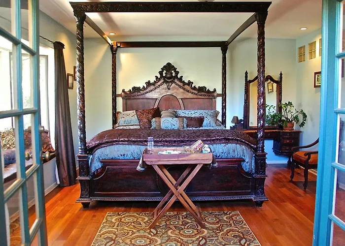 Universal Studios-Hollywood Hills Guest Suite With King Bed